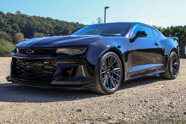Used 2019 Chevrolet Camaro ZL1 w/ LPO, ZL1 Protection Package RWD image 13