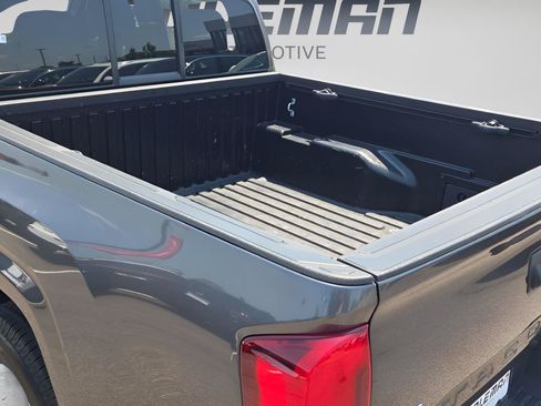 Used 2021 Toyota Tacoma SR AWD/4WD image 14