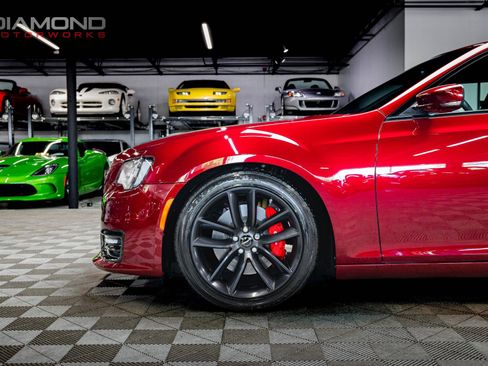 Used 2023 Chrysler 300 C RWD image 11