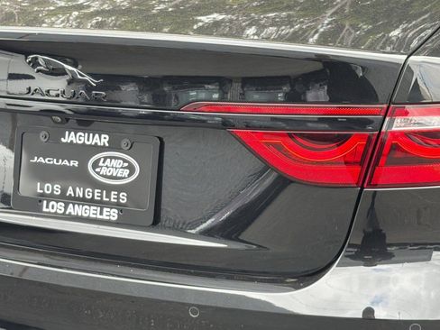 New 2024 Jaguar XF R-Dynamic SE AWD/4WD image 13