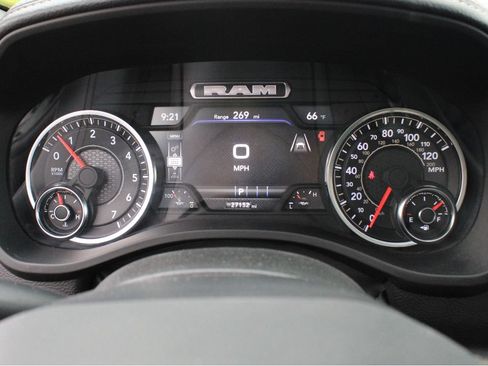 Used 2025 RAM 1500 Laramie w/ Sport Appearance Package AWD/4WD image 18