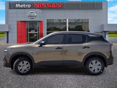 New 2026 Nissan Kicks S image 3