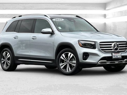 Certified 2025 Mercedes-Benz GLB 250 image 2