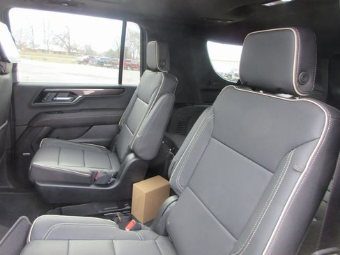 New 2026 GMC Yukon XL Elevation w/ Elevation Premium Package image 13