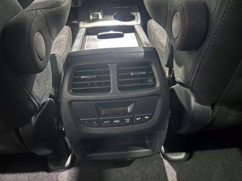 Used 2022 Honda Pilot Sport image 27