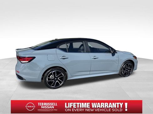 New 2025 Nissan Sentra SR w/ SR Premium Package image 8