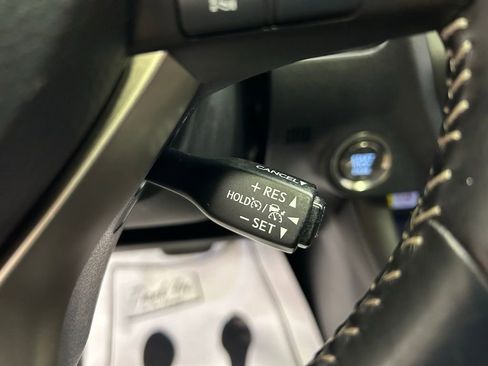 Used 2021 Lexus RX 350L Premium w/ Premium Package image 14