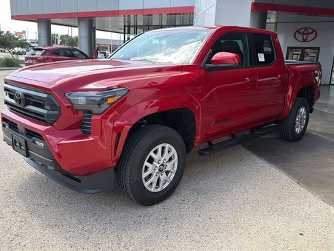 New 2026 Toyota Tacoma SR5 AWD/4WD image 3