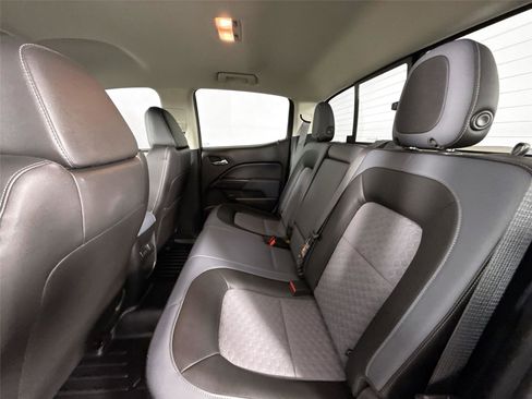 Used 2017 Chevrolet Colorado Z71 w/ LPO, Gearon Divider Package image 38