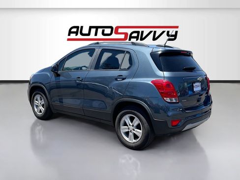 Used 2022 Chevrolet Trax LT w/ LT Convenience Package FWD image 5