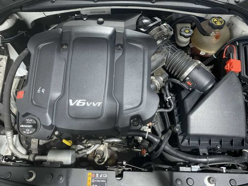 Used 2018 Buick LaCrosse Premium w/ Sun and Shade Package image 9