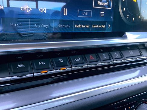 Certified 2024 Chevrolet Silverado 1500 High Country w/ Z71 Off-Road Package image 35