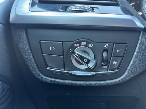 Used 2019 BMW X3 sDrive30i w/ Driving Assistance Package image 6