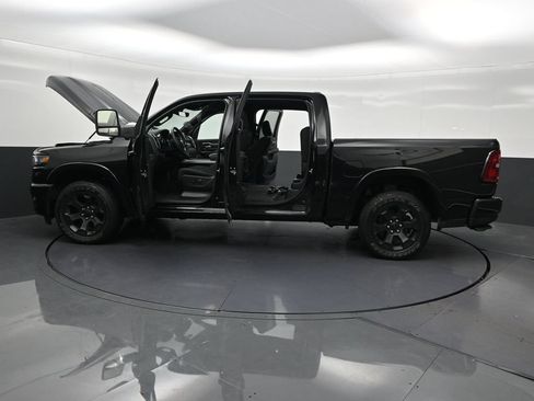 Used 2025 RAM 1500 Big Horn RWD image 33