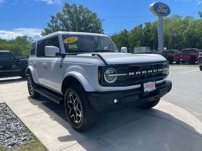 Certified 2025 Ford Bronco Outer Banks
