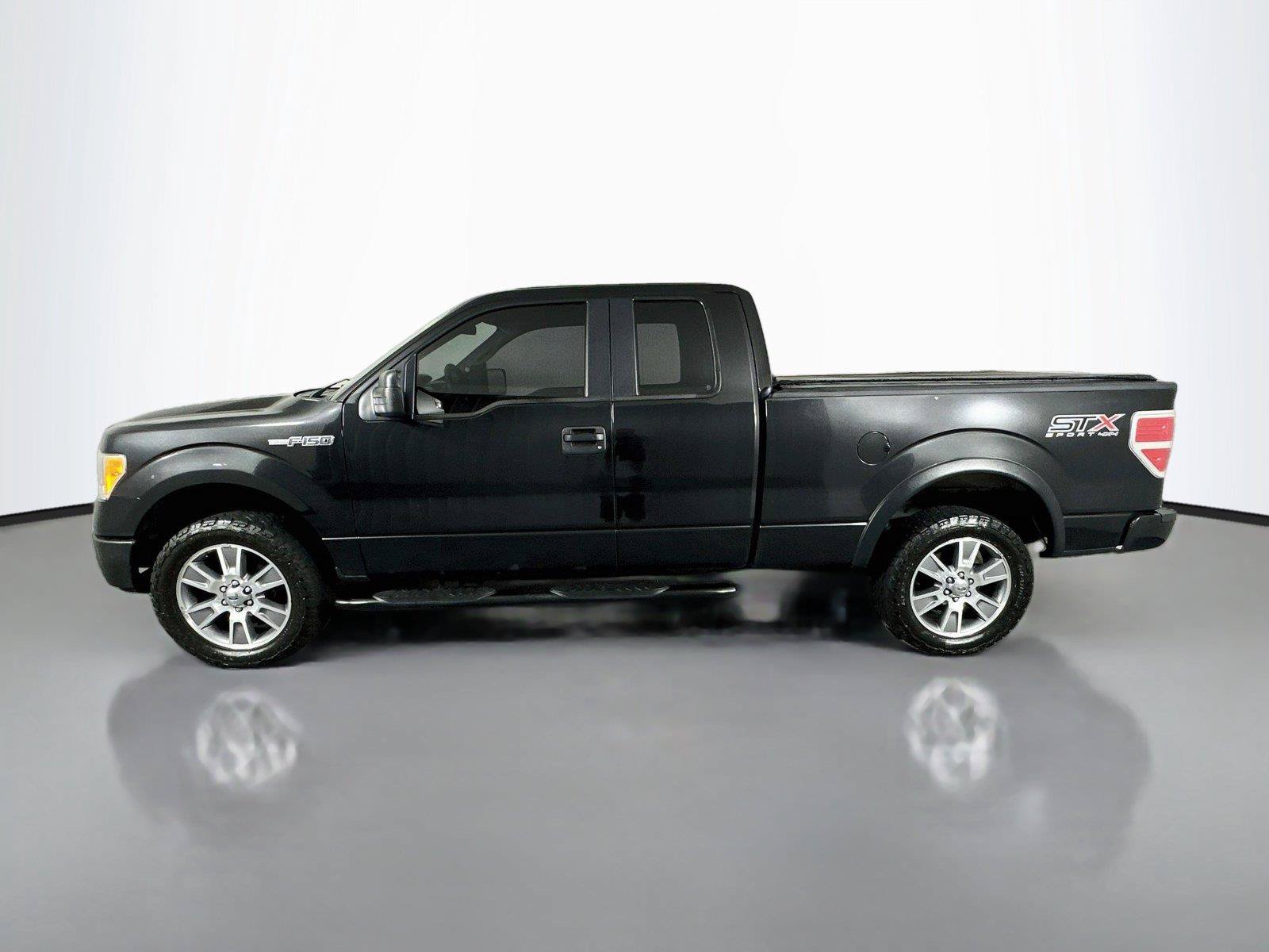 Used 2014 Ford F150 STX w/ Equipment Group 201A Mid AWD/4WD image 7
