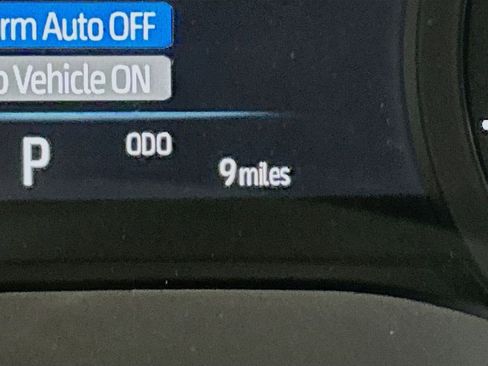 New 2026 Toyota Sienna XLE FWD image 13