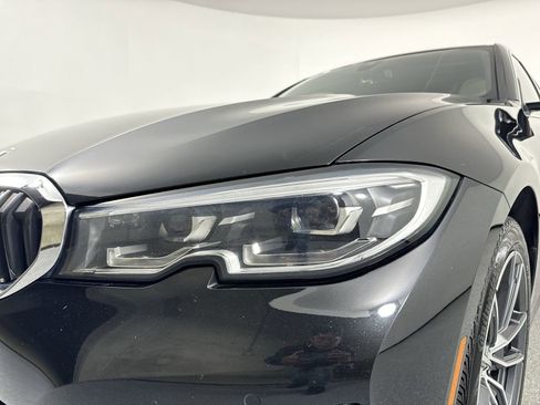 Used 2021 BMW 330i xDrive Sedan w/ Premium Package image 29