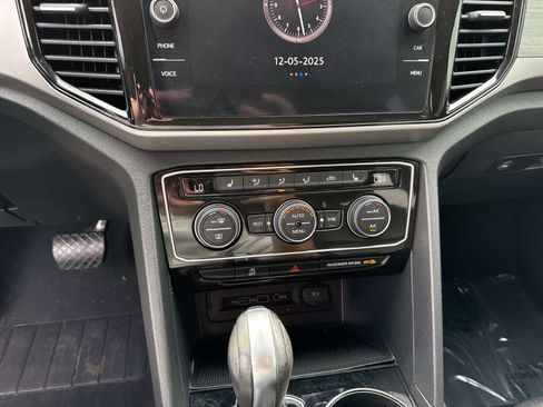 Used 2021 Volkswagen Atlas SEL image 29