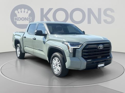 Used 2025 Toyota Tundra SR5 AWD/4WD image 2