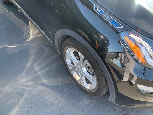 Used 2018 Chevrolet Bolt LT FWD image 5