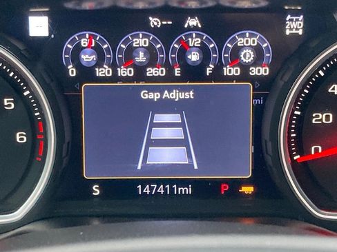 Used 2019 Chevrolet Silverado 1500 High Country w/ Technology Package image 17