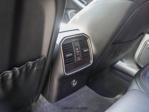 Used 2025 Porsche Macan GTS image 35