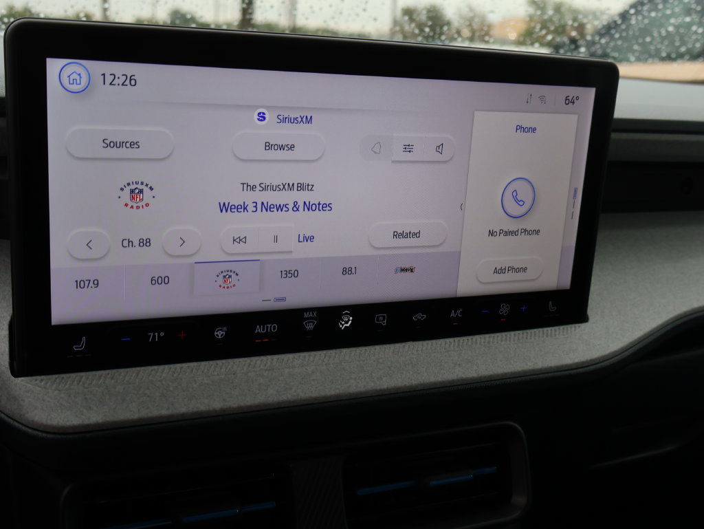 Used 2025 Ford Maverick XLT w/ XLT Luxury Package FWD image 27