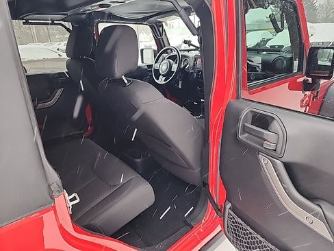 Used 2015 Jeep Wrangler Unlimited Sport w/ Quick Order Package 24S image 28
