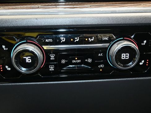 Used 2023 Chevrolet Silverado 1500 LT image 27