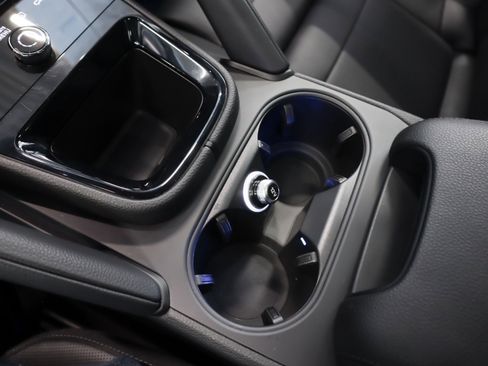 Certified 2024 Porsche Cayenne image 19