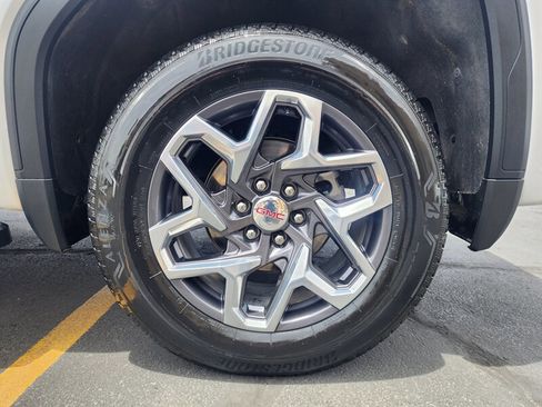 Used 2024 GMC Sierra 1500 SLT RWD image 22