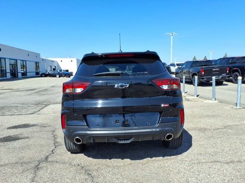 Used 2022 Chevrolet TrailBlazer RS w/ Technology Package AWD/4WD image 6