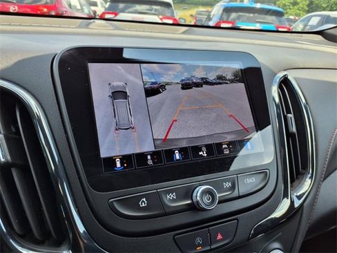 Used 2023 Chevrolet Equinox RS image 21