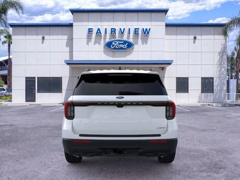 New 2026 Ford Explorer Active AWD/4WD image 5