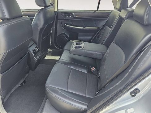 Used 2019 Subaru Outback 2.5i Limited AWD/4WD image 23