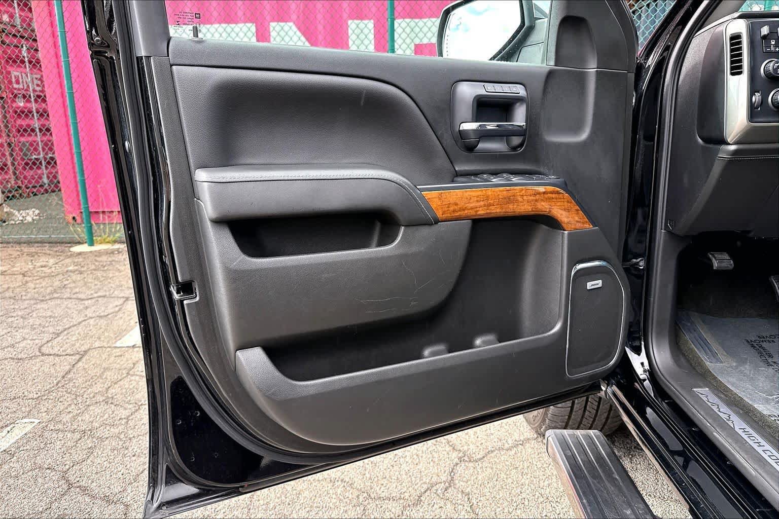 Used 2018 Chevrolet Silverado 1500 High Country AWD/4WD image 19