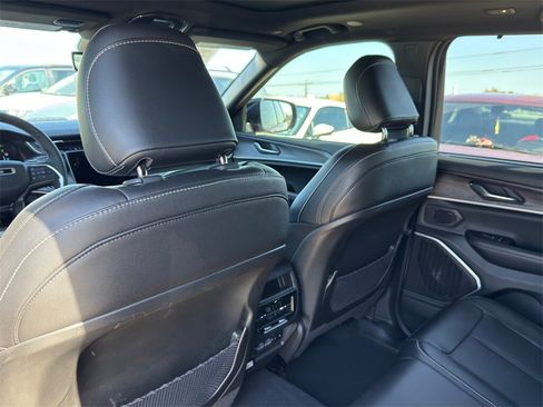 Used 2024 Jeep Grand Cherokee Limited 4xe w/ Luxury Tech Group II image 26