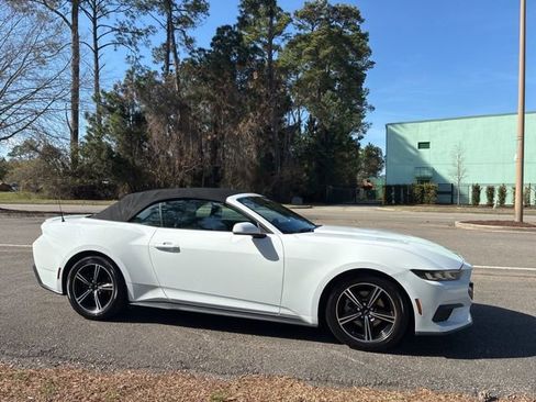 Used 2024 Ford Mustang Premium image 35