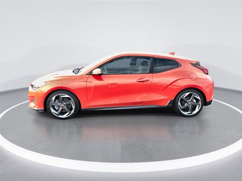 Used 2019 Hyundai Veloster Turbo image 5