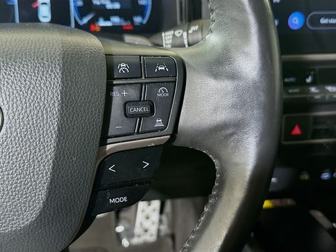 Used 2025 Toyota Camry XSE FWD image 17