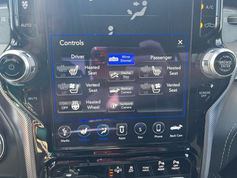 Used 2020 RAM 1500 Limited AWD/4WD image 22
