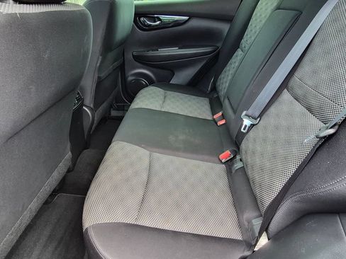 Used 2017 Nissan Rogue Sport SV FWD image 25