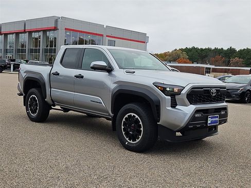 New 2025 Toyota Tacoma 4x4 Double Cab Hybrid image 3