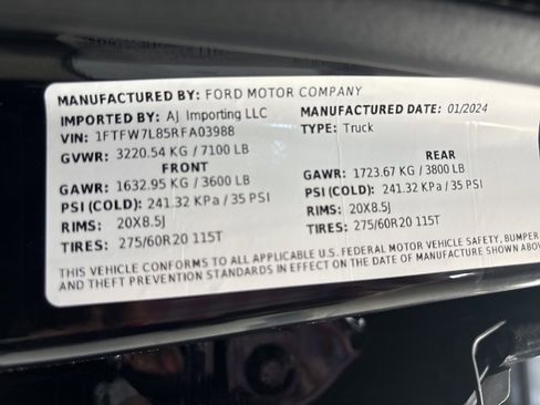 Used 2024 Ford F150 Platinum image 32