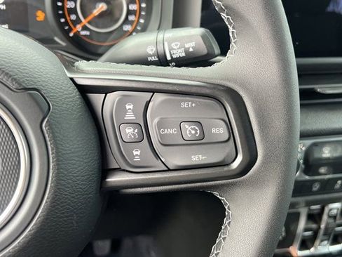 New 2026 Jeep Gladiator Sport image 18