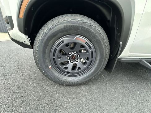New 2025 Nissan Frontier PRO-4X image 10