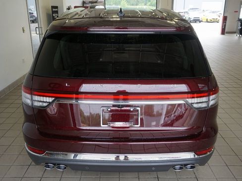 Used 2022 Lincoln Aviator Reserve w/ Equipment Group 201A image 17