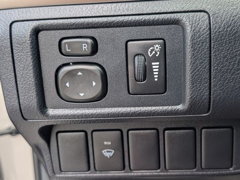 Used 2017 Lexus CT 200h FWD image 21