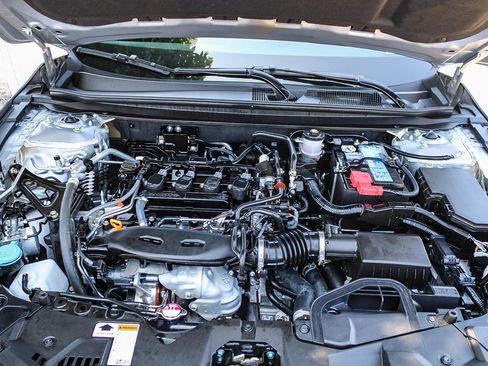 Certified 2025 Honda Accord LX image 28